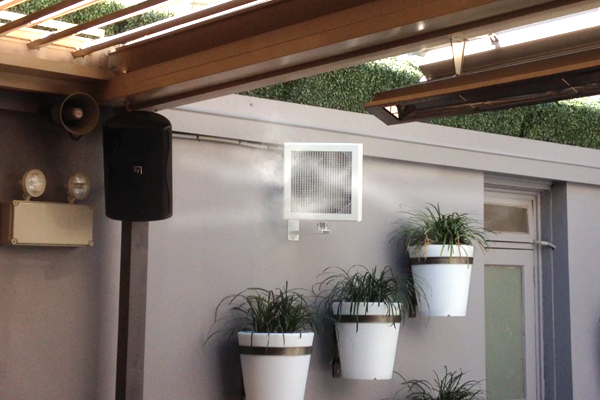 Coolzone Misting Fan Outdoor Cooling in Sydney Restaurant 